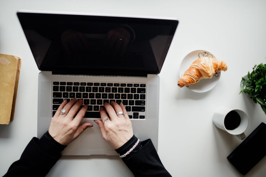 How to Design a Distraction-Free Life: The Complete Guide
