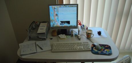 How to Focus in a Noisy Open Office